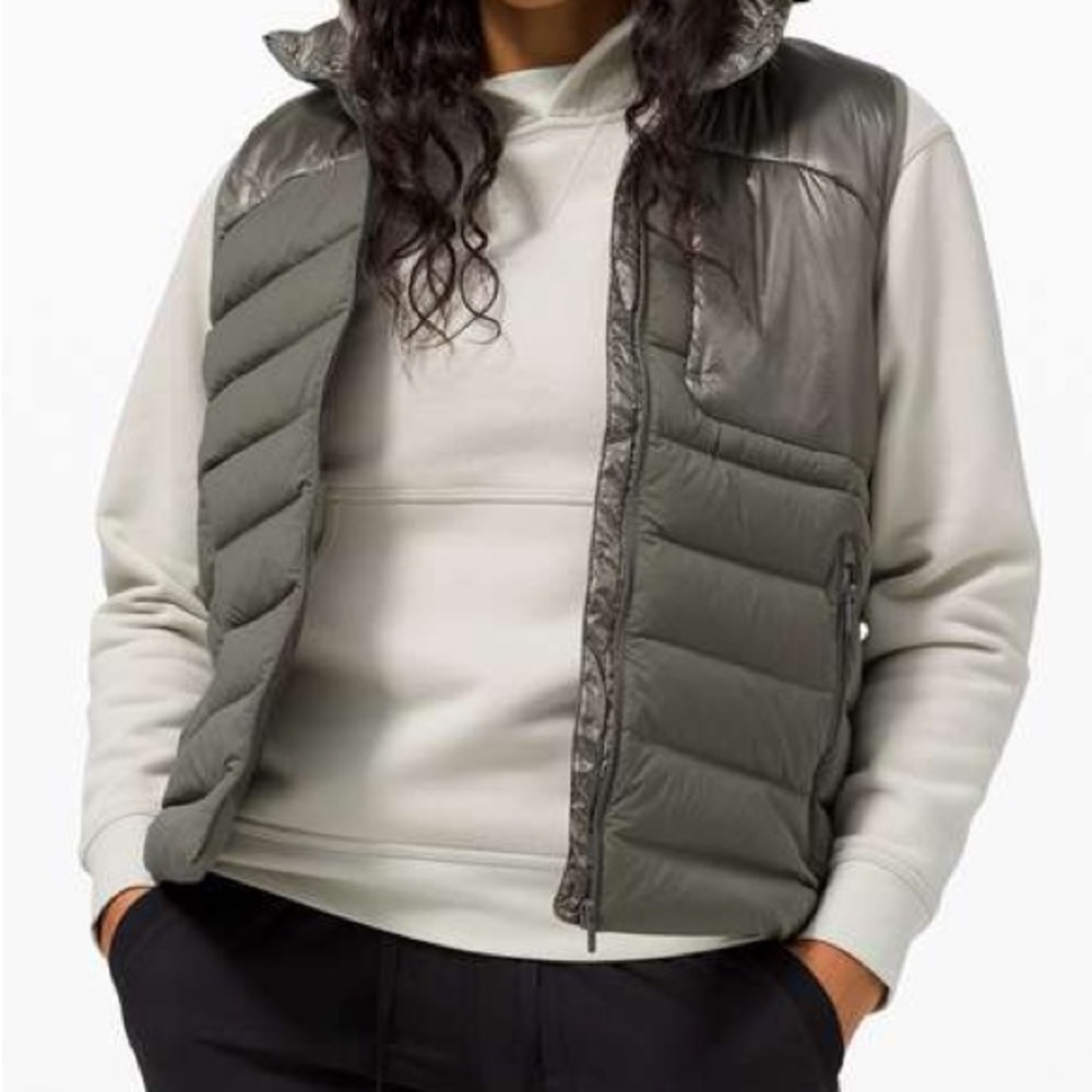 luluemon Navigation Stretch Down Vest • Size 6 • Grey Sage